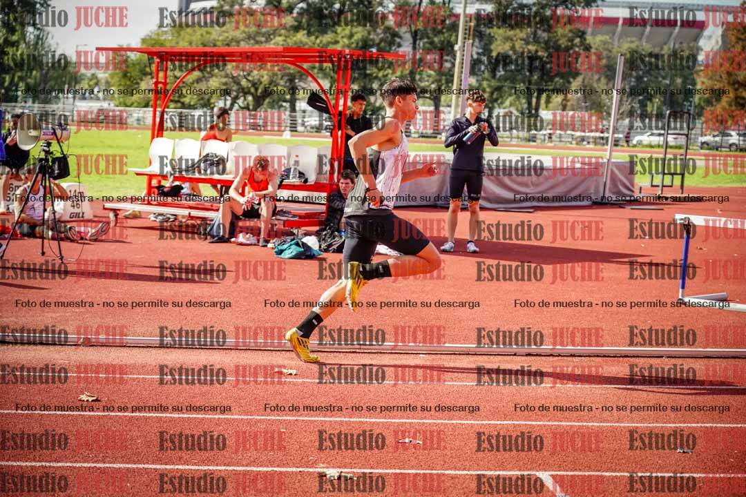 Fotos de los 800 m llanos de varones
