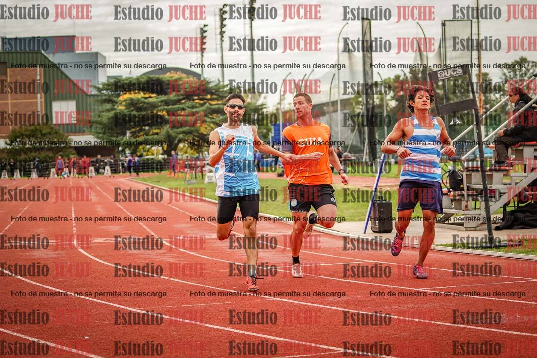 Fotos de los 100 m llanos de varones