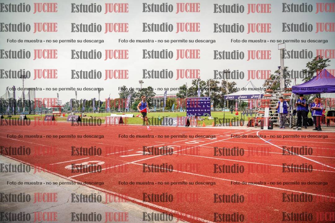 Fotos de los 400 m llanos de varones
