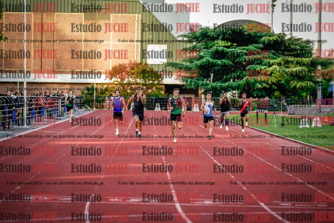 Fotos de los 400 m llanos de varones