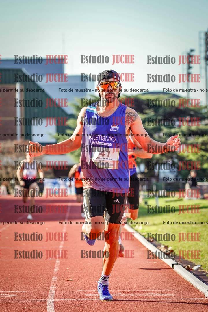 Fotos de los 800 m llanos de varones