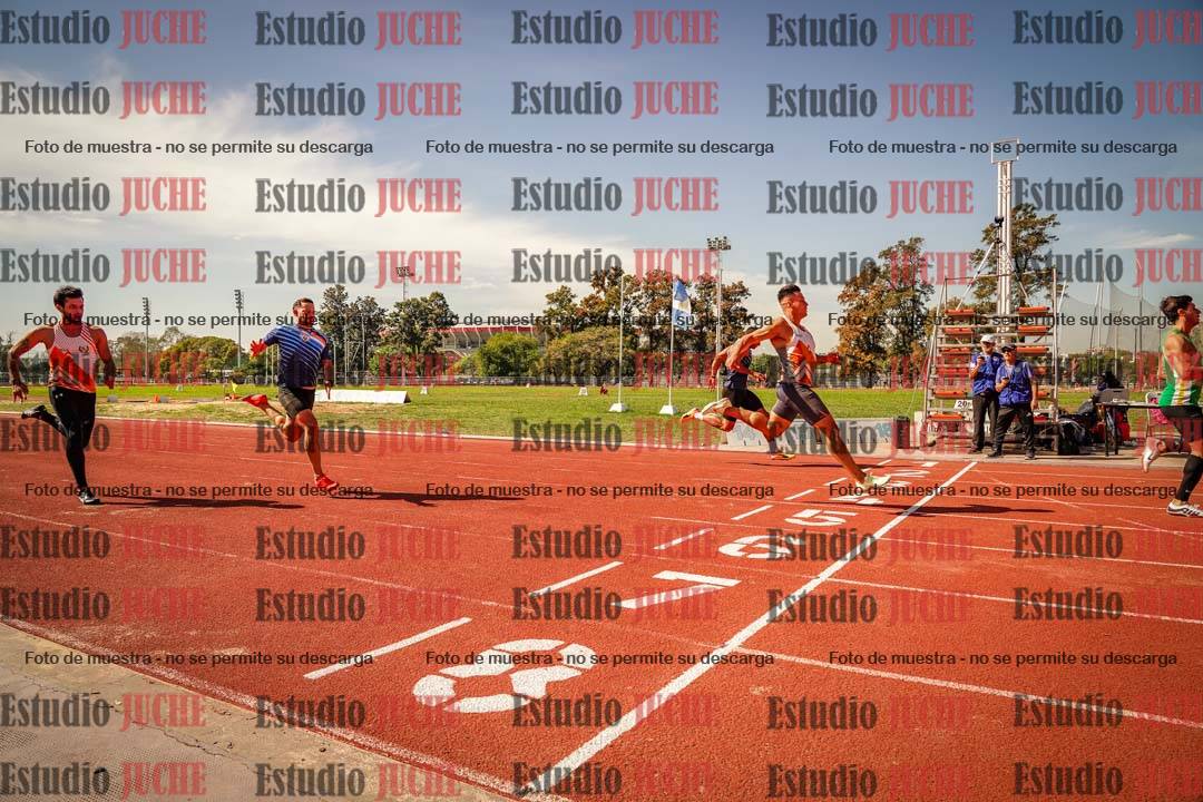 Fotos de los 100 m llanos de varones