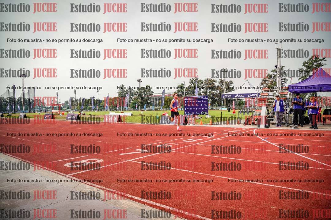 Fotos de los 400 m llanos de varones