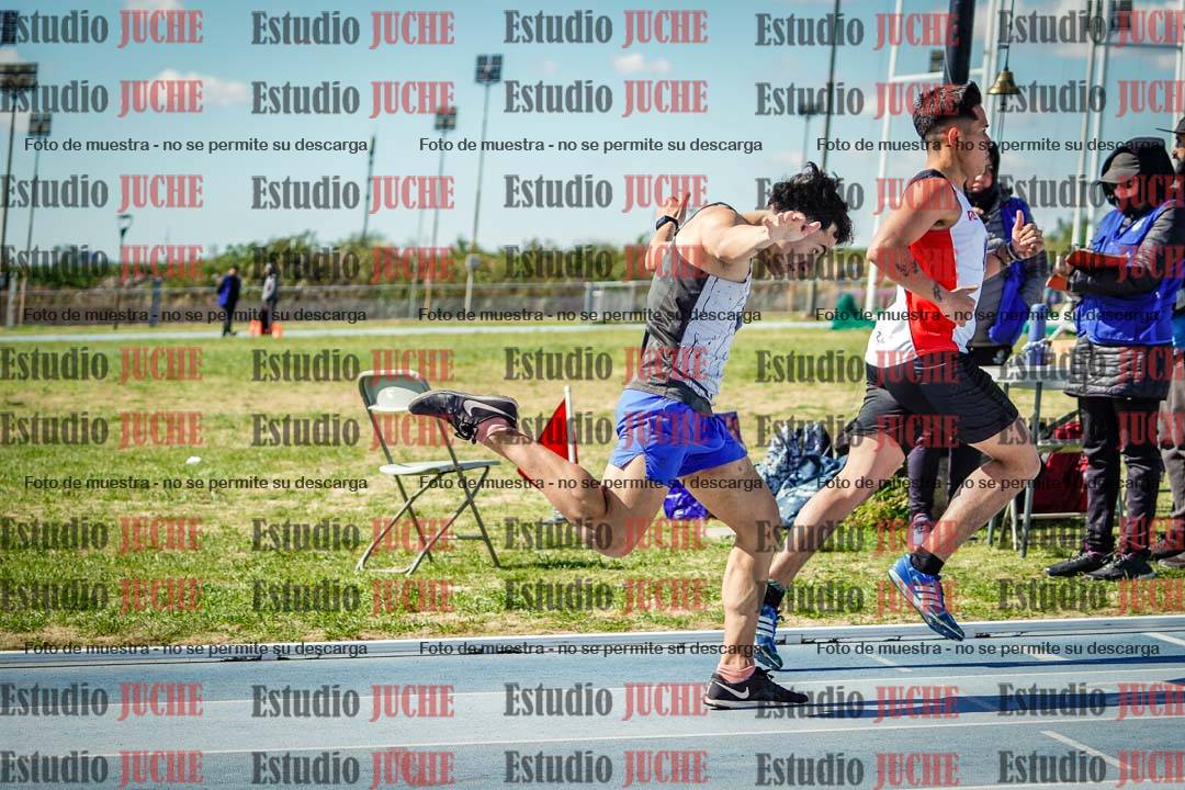 Fotos de los 800 m llanos de varones
