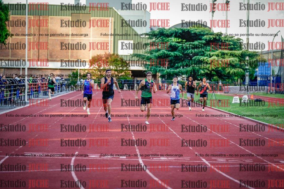Fotos de los 400 m llanos de varones