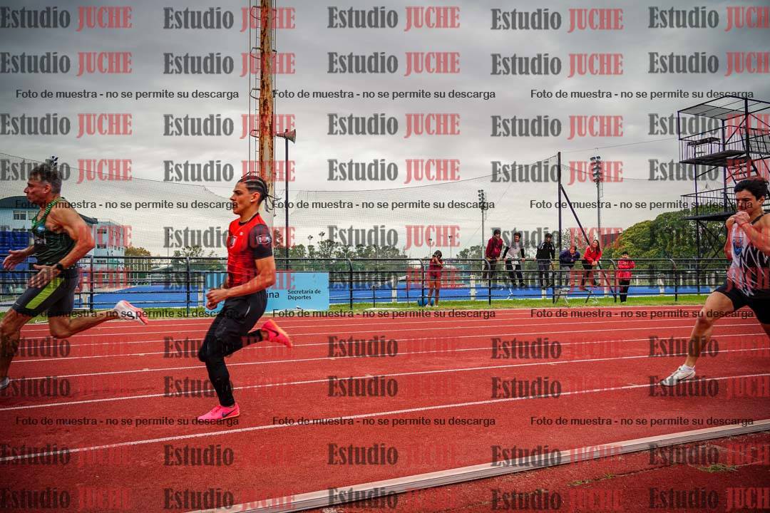 Fotos de los 200 m llanos de varones