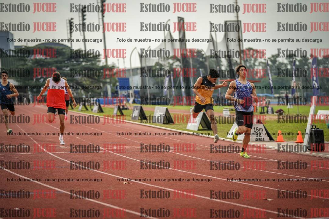Fotos de los 400 m llanos de varones