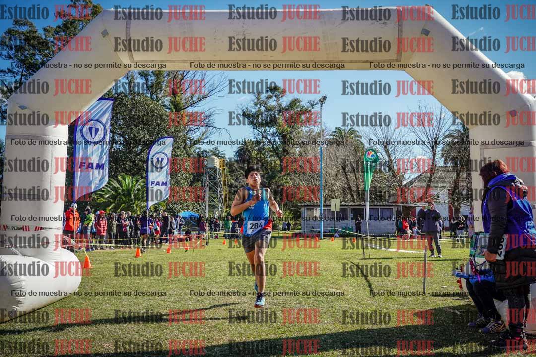 Fotos de la llegada del cross de 3000 m