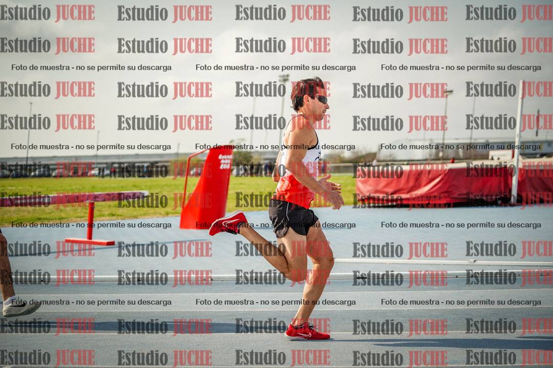 Fotos de los 800 m llanos de varones