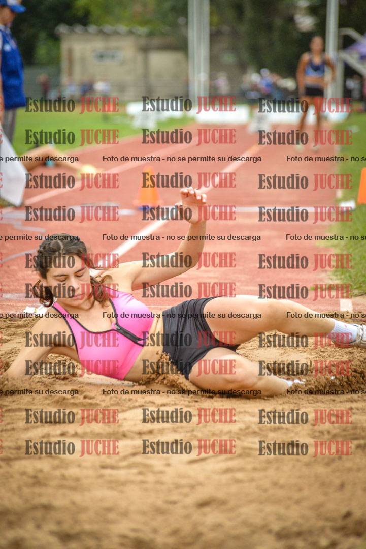 Fotos del salto triple - tabla de 8 y 10