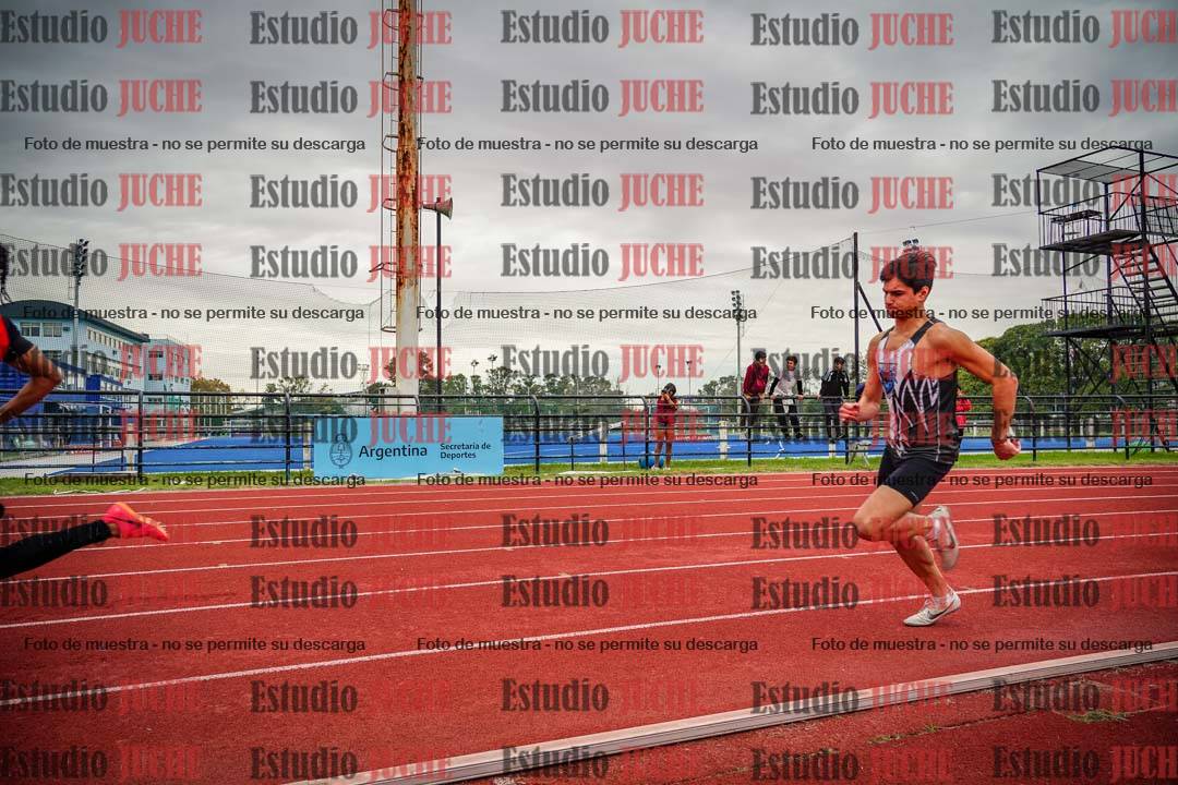 Fotos de los 200 m llanos de varones