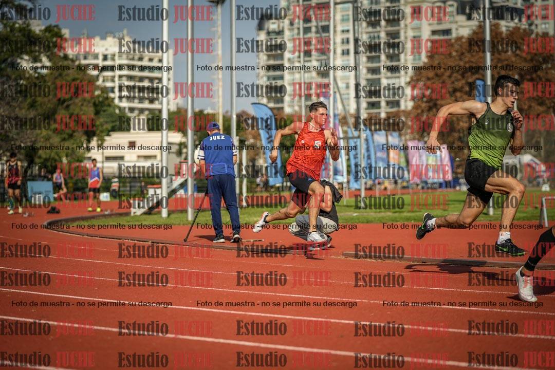 Fotos de los 200 m llanos de varones