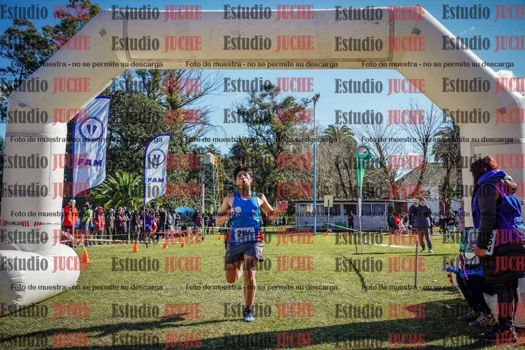 Fotos de la llegada del cross de 3000 m