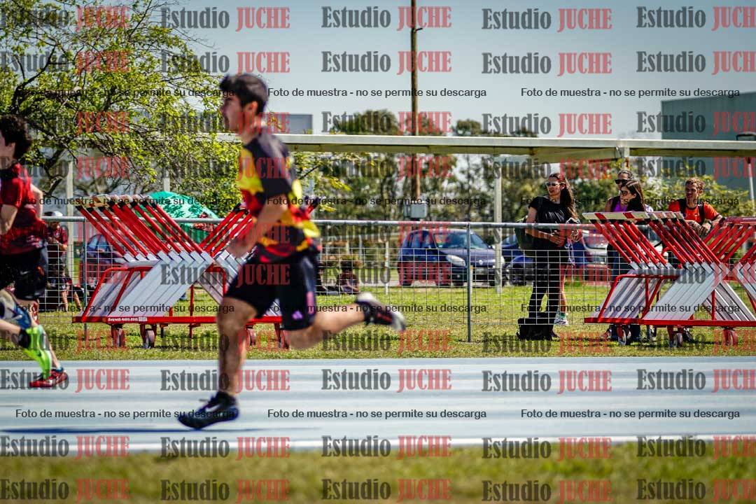 Fotos de los 100 m llanos de varones