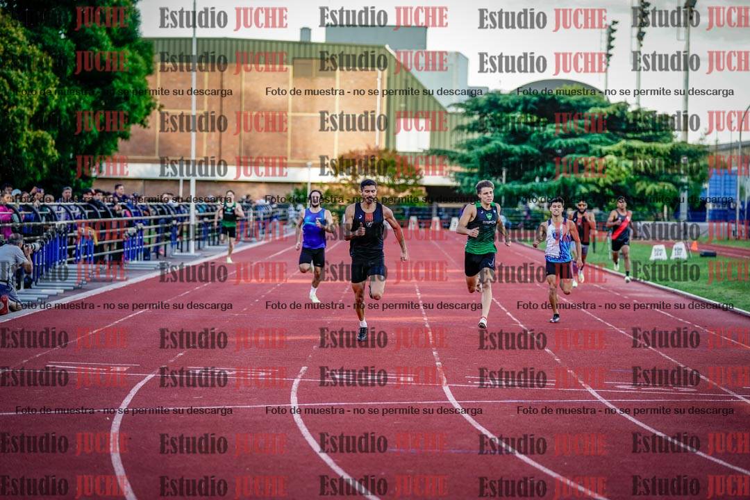 Fotos de los 400 m llanos de varones