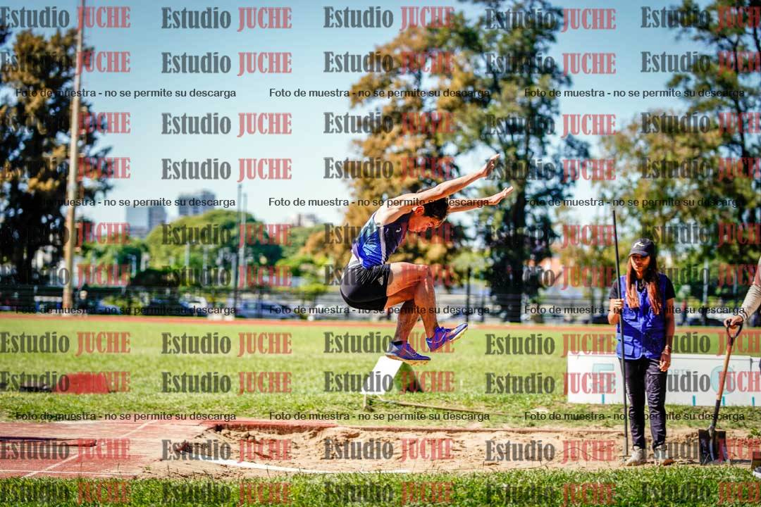 Fotos del salto en largo de varones