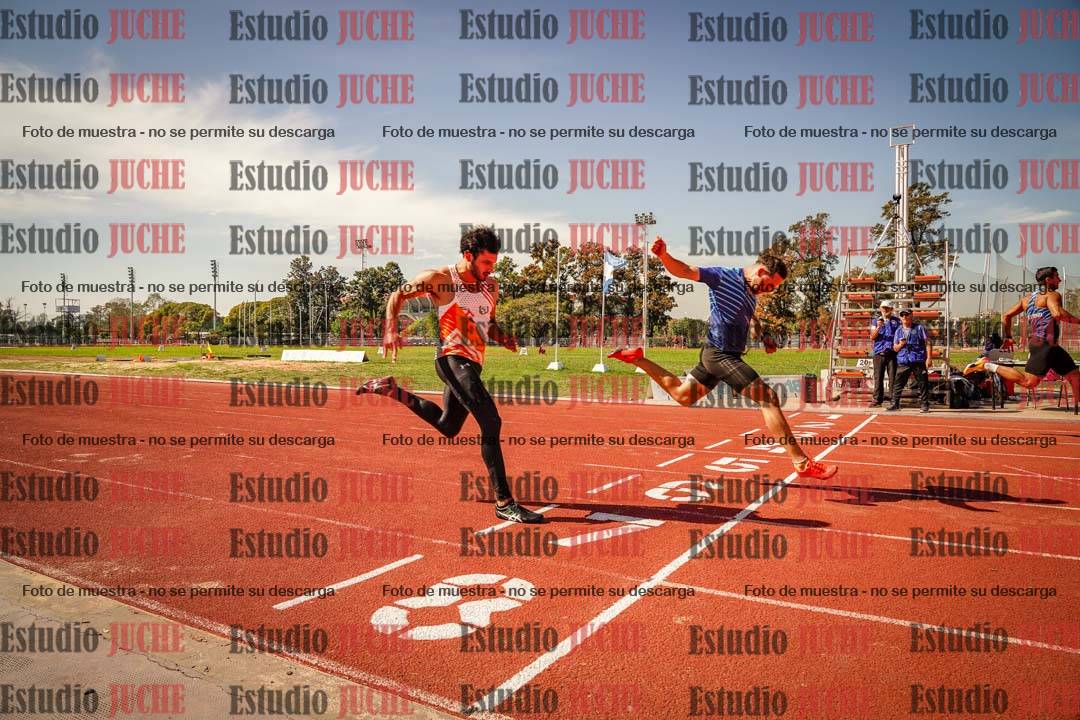 Fotos de los 100 m llanos de varones