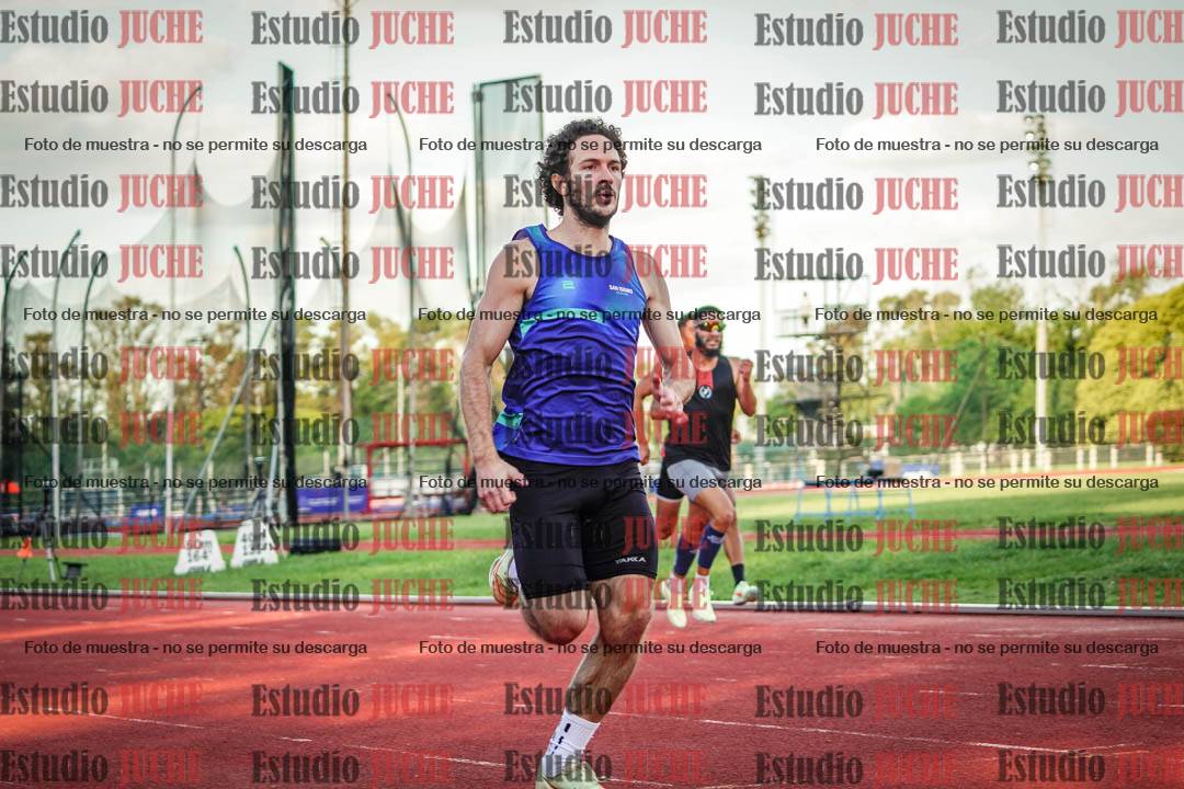 Fotos de los 400 m llanos de varones