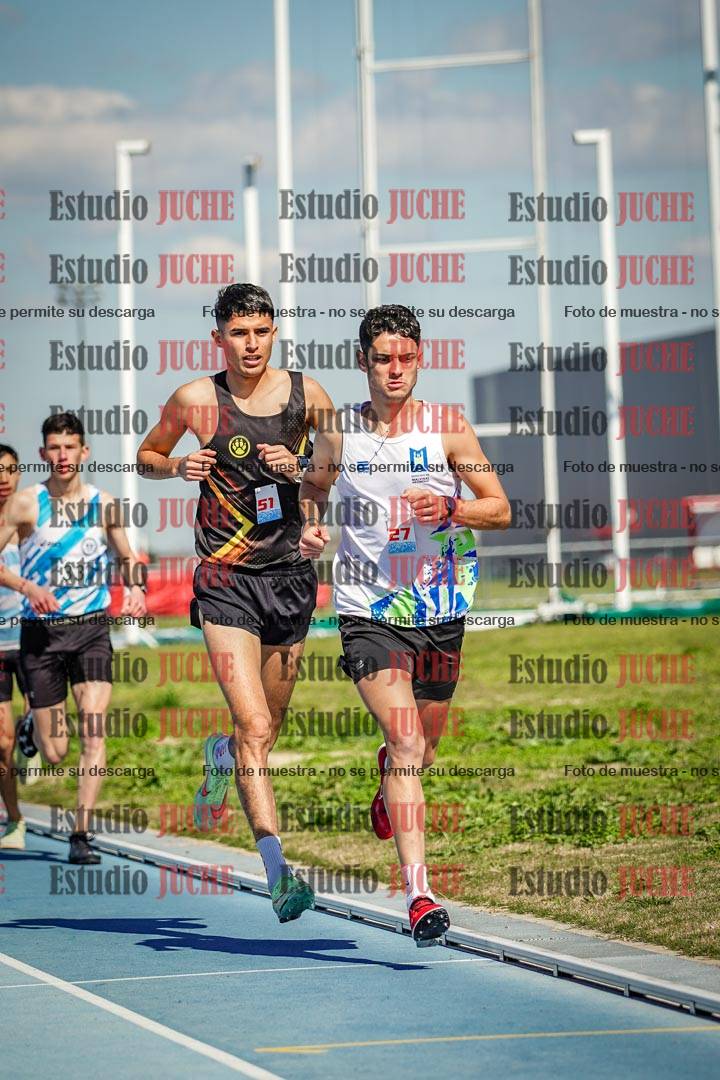 Fotos de los 5000 m llanos de mujeres y varones