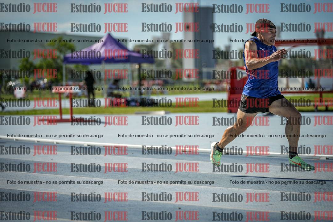 Fotos de los 400 m llanos de varones