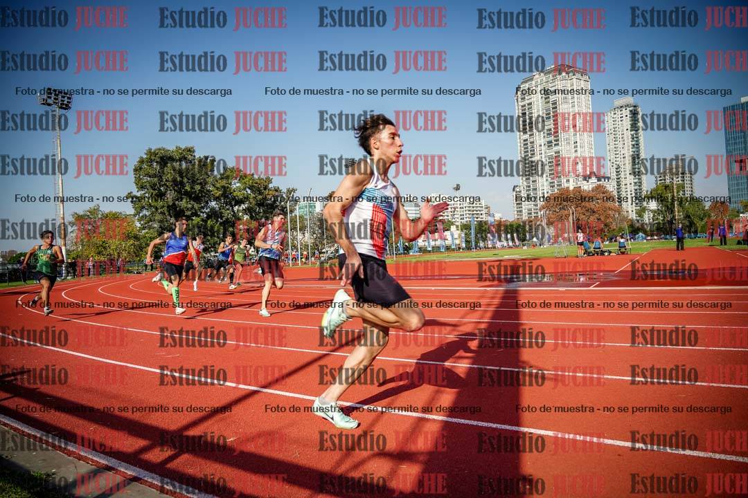 Fotos de los 200 m llanos de varones