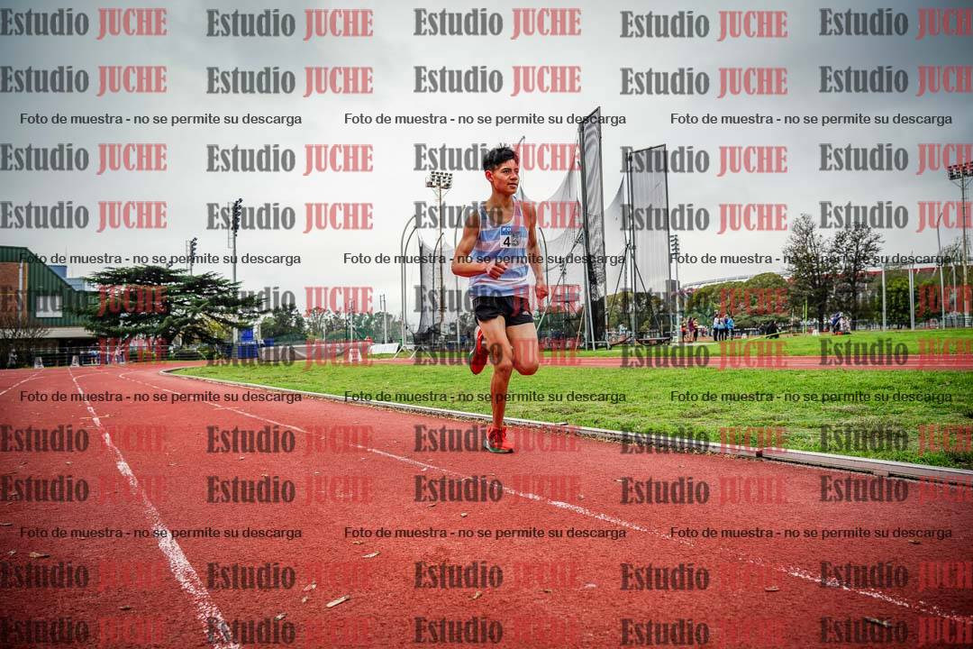 Fotos de los 2400 m llanos de varones