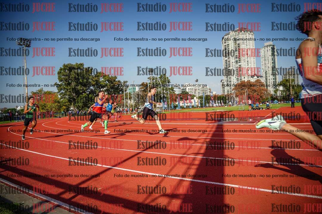 Fotos de los 200 m llanos de varones