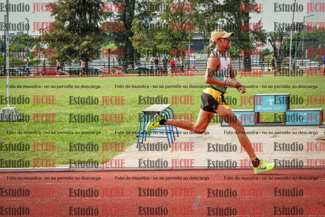 Fotos de los 3000 m llanos de varones