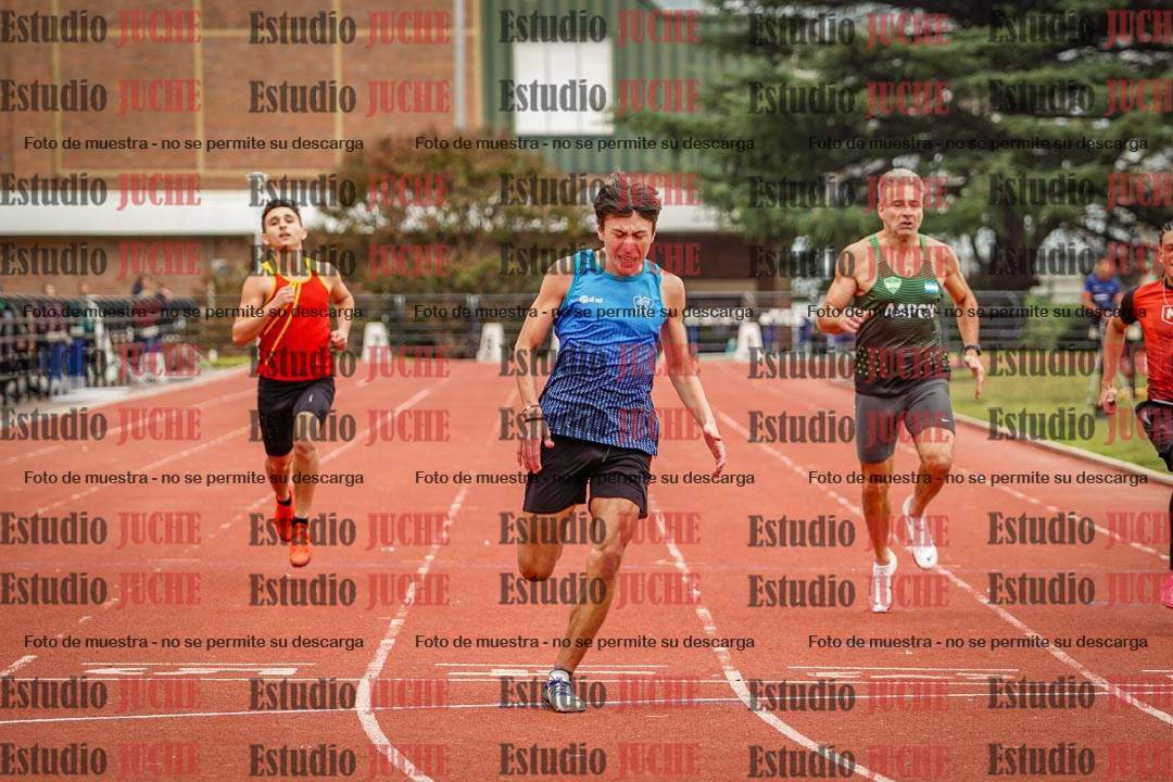 Fotos de los 200 m llanos de varones