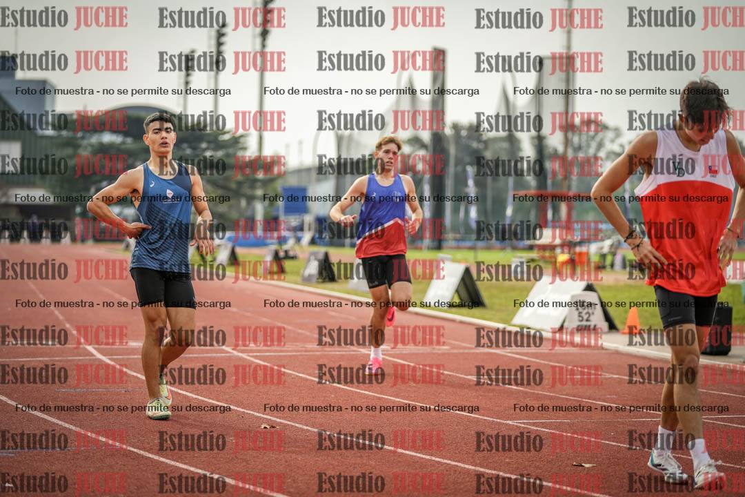 Fotos de los 400 m llanos de varones
