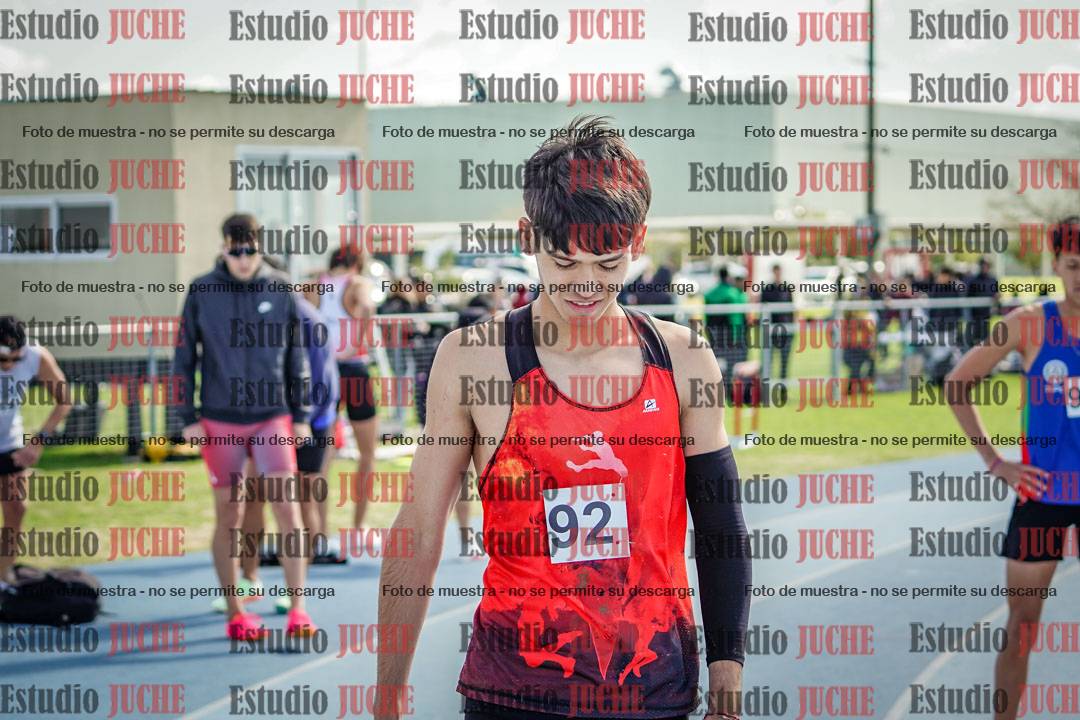 Fotos de los 800 m llanos de varones