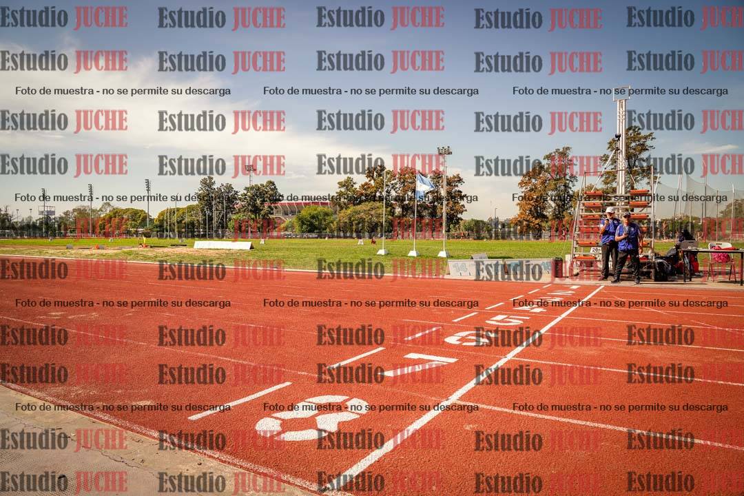 Fotos de los 100 m llanos de varones