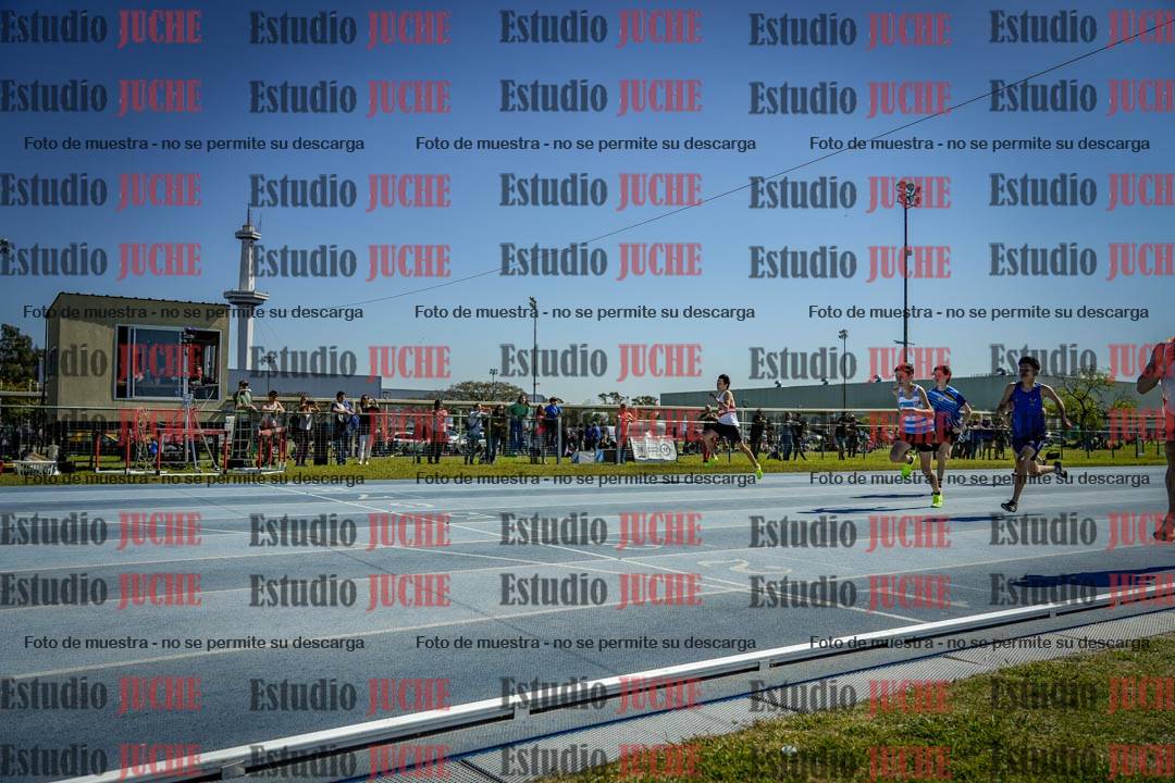 Fotos de los 100 m llanos de varones