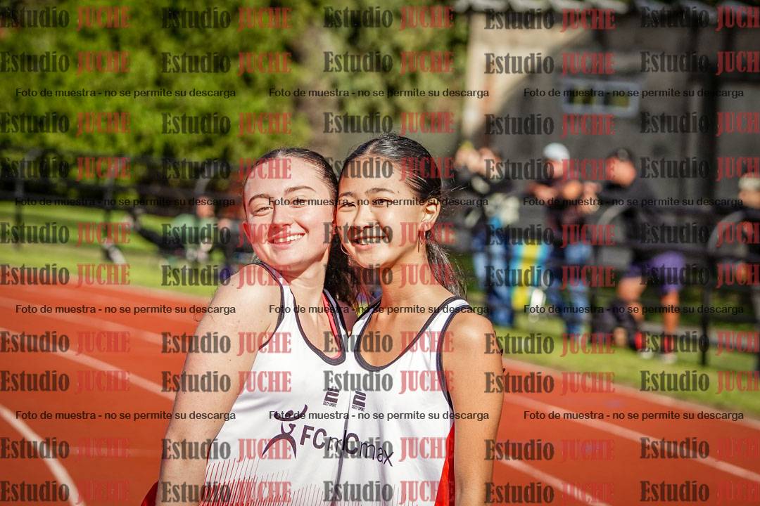 Fotos de algunos podios y extras