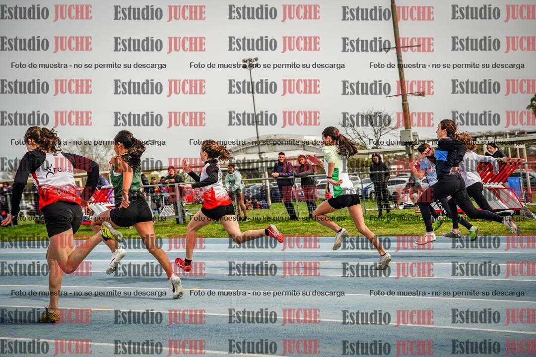Fotos de los 80 m llanos de mujeres - U14 (FINAL)