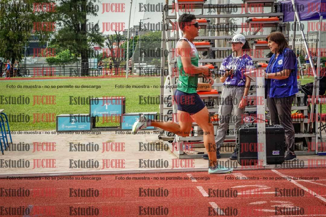Fotos de los 3000 m llanos de varones