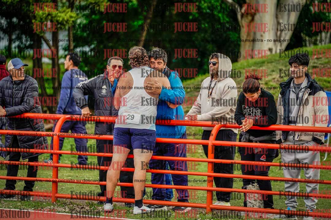Fotos de algunos extras y podios del día 3