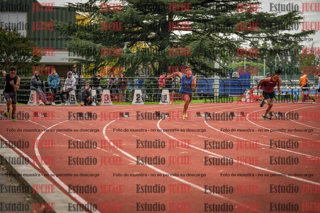 Fotos de los 100 m llanos de varones