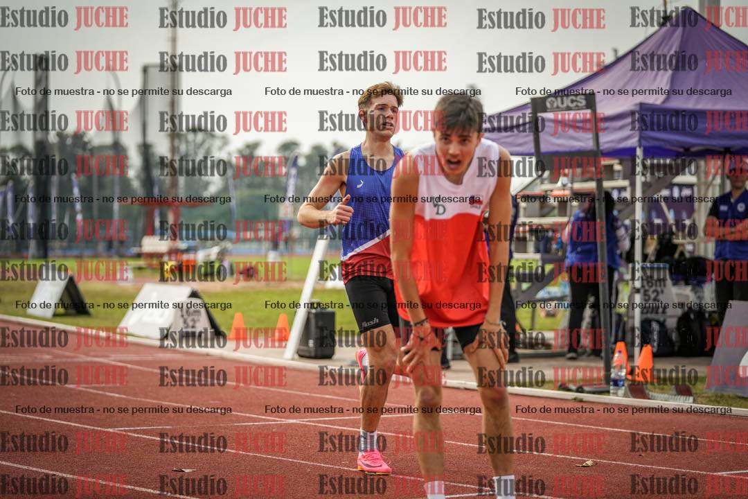 Fotos de los 400 m llanos de varones