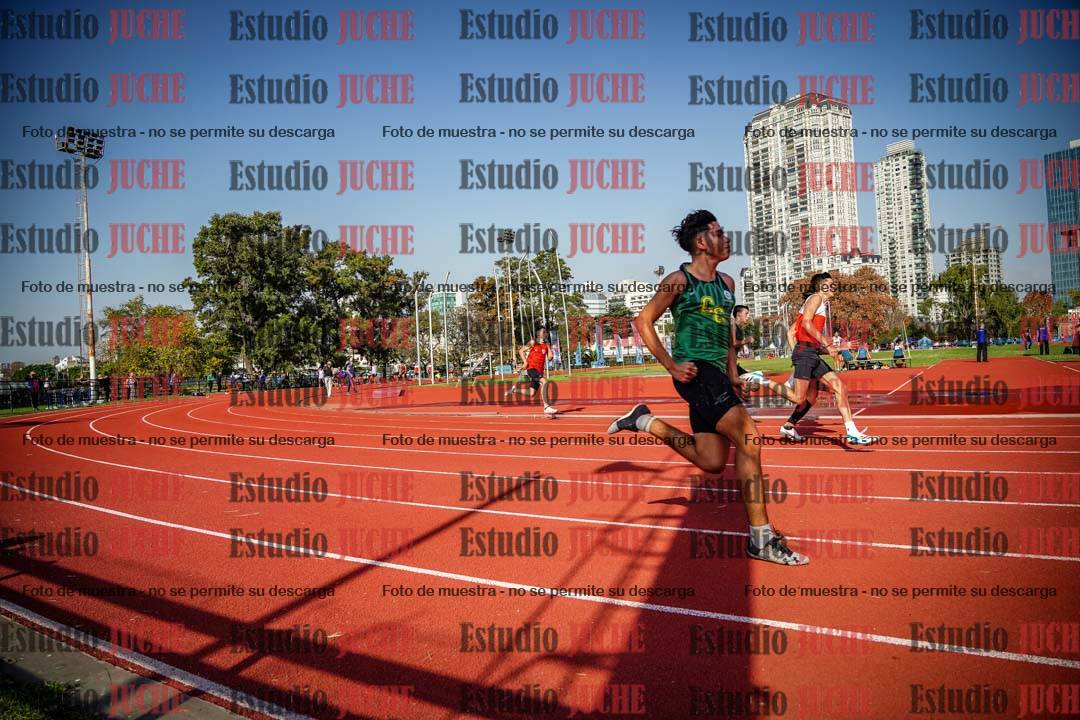 Fotos de los 200 m llanos de varones