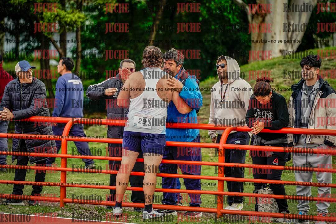 Fotos de algunos extras y podios del día 3