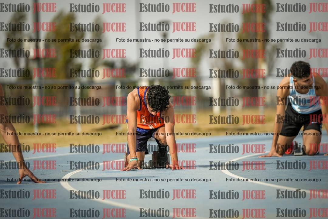 Fotos de los 200 m llanos de varones