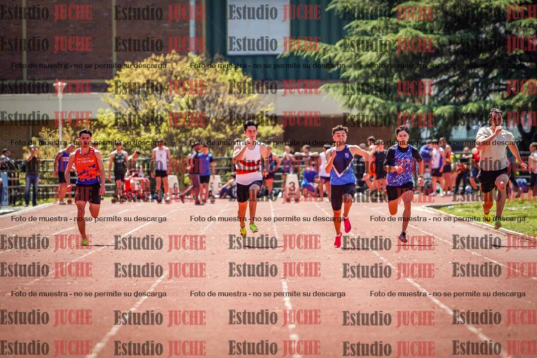 Fotos de los 100 m llanos de varones