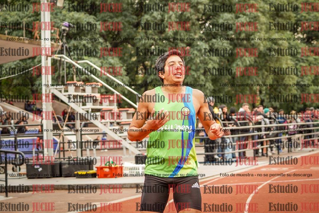 Fotos de los 200 m llanos de varones