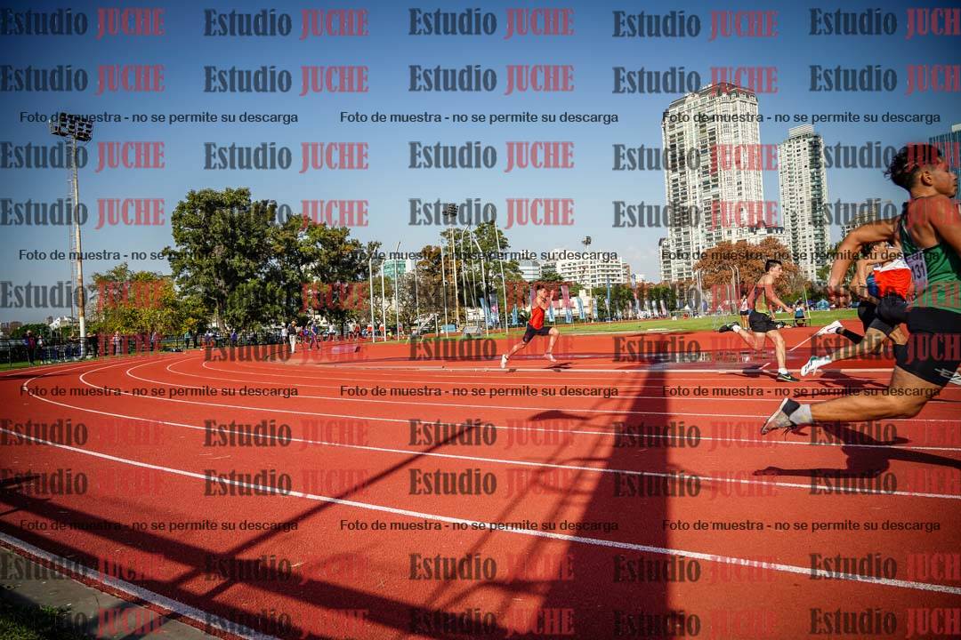 Fotos de los 200 m llanos de varones