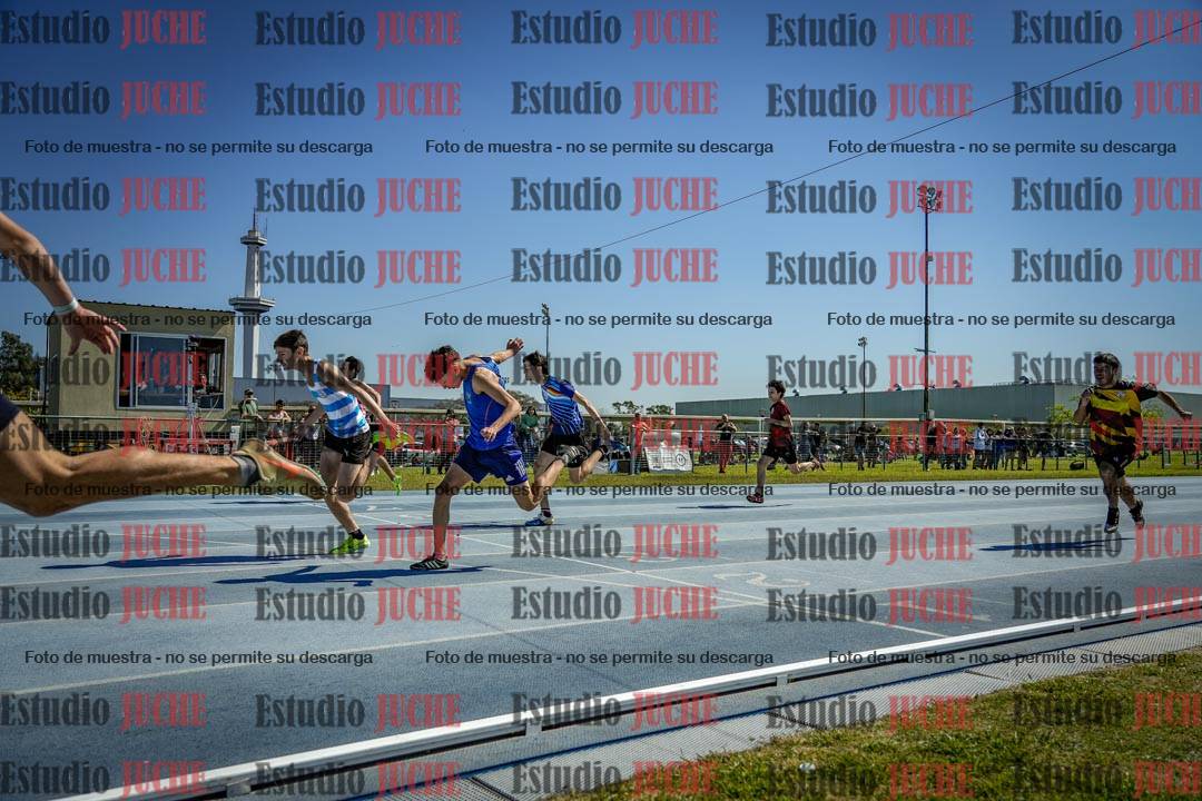 Fotos de los 100 m llanos de varones
