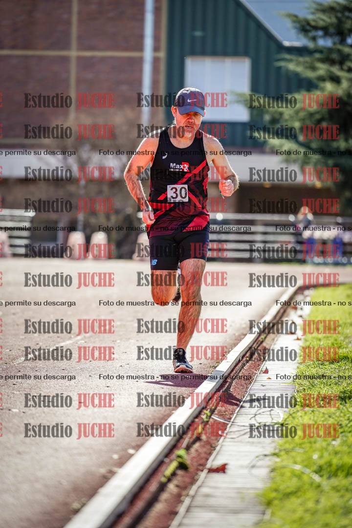 Fotos de los 800 m llanos de varones