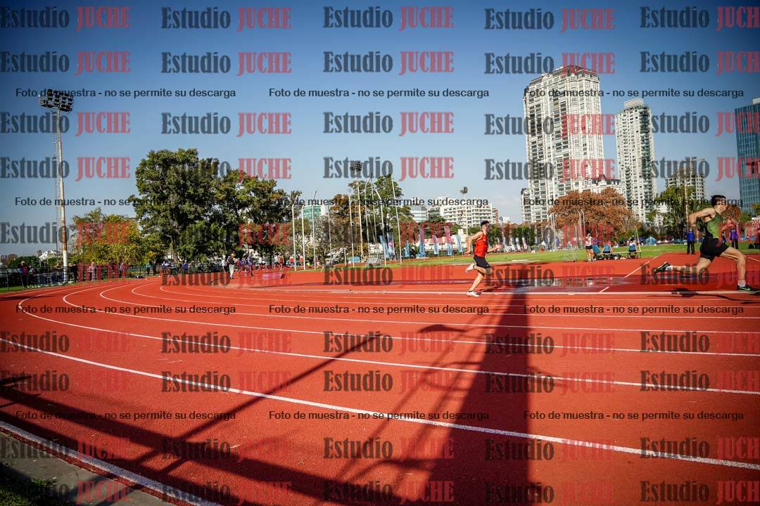 Fotos de los 200 m llanos de varones