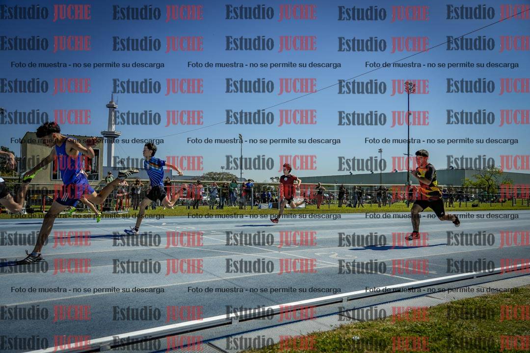 Fotos de los 100 m llanos de varones