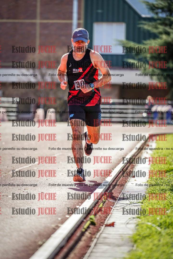 Fotos de los 800 m llanos de varones